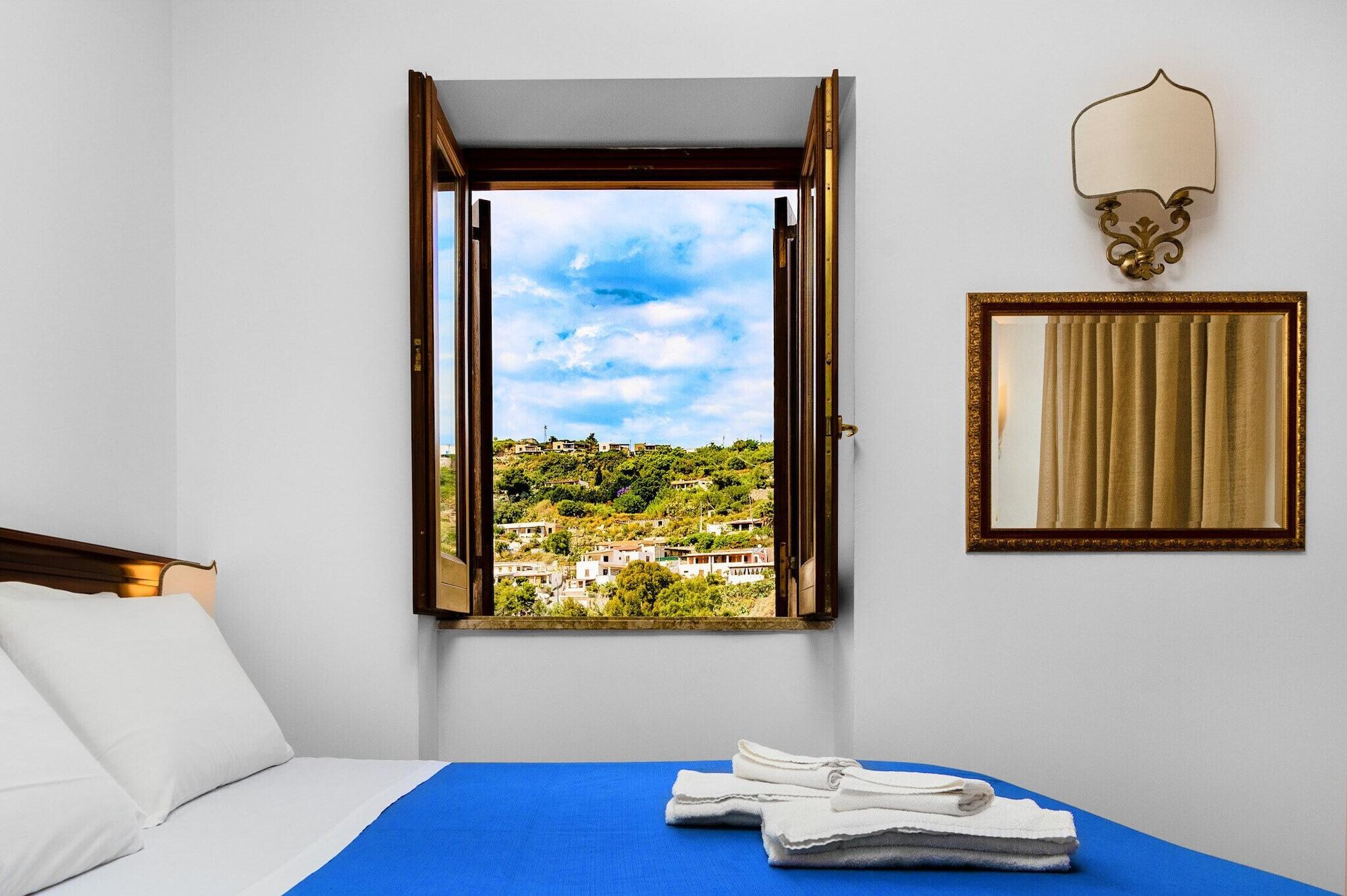 Hotel Villa Cute - Hvc Λίπαρι Εξωτερικό φωτογραφία