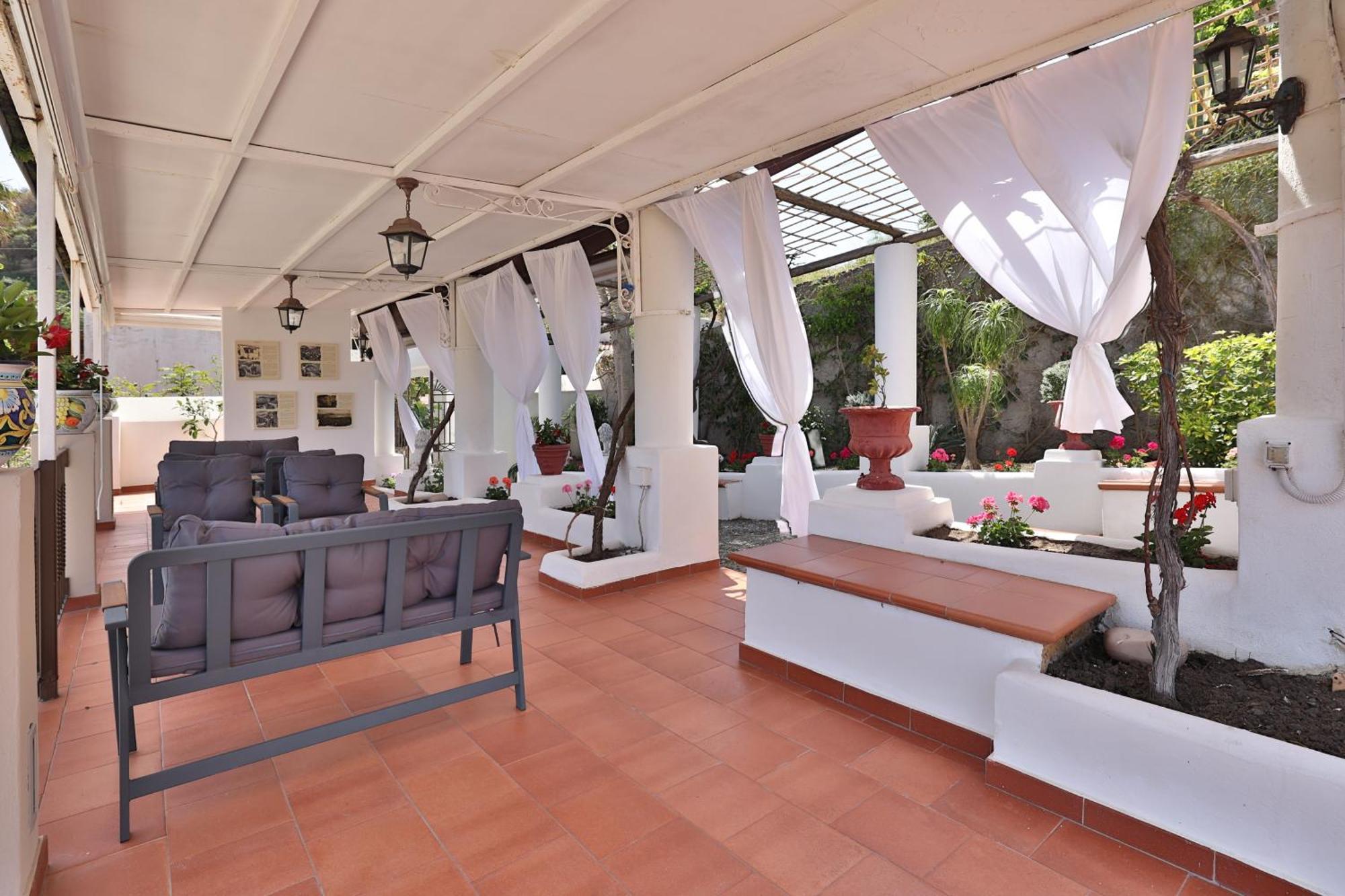 Hotel Villa Cute - Hvc Λίπαρι Εξωτερικό φωτογραφία